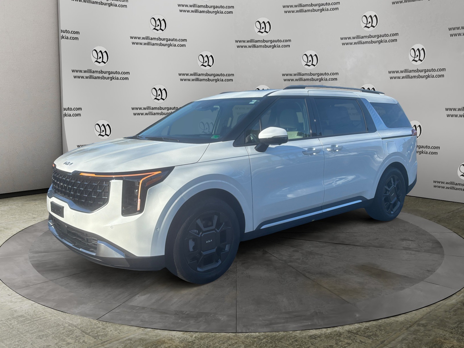 2026 Kia Carnival SX's photo