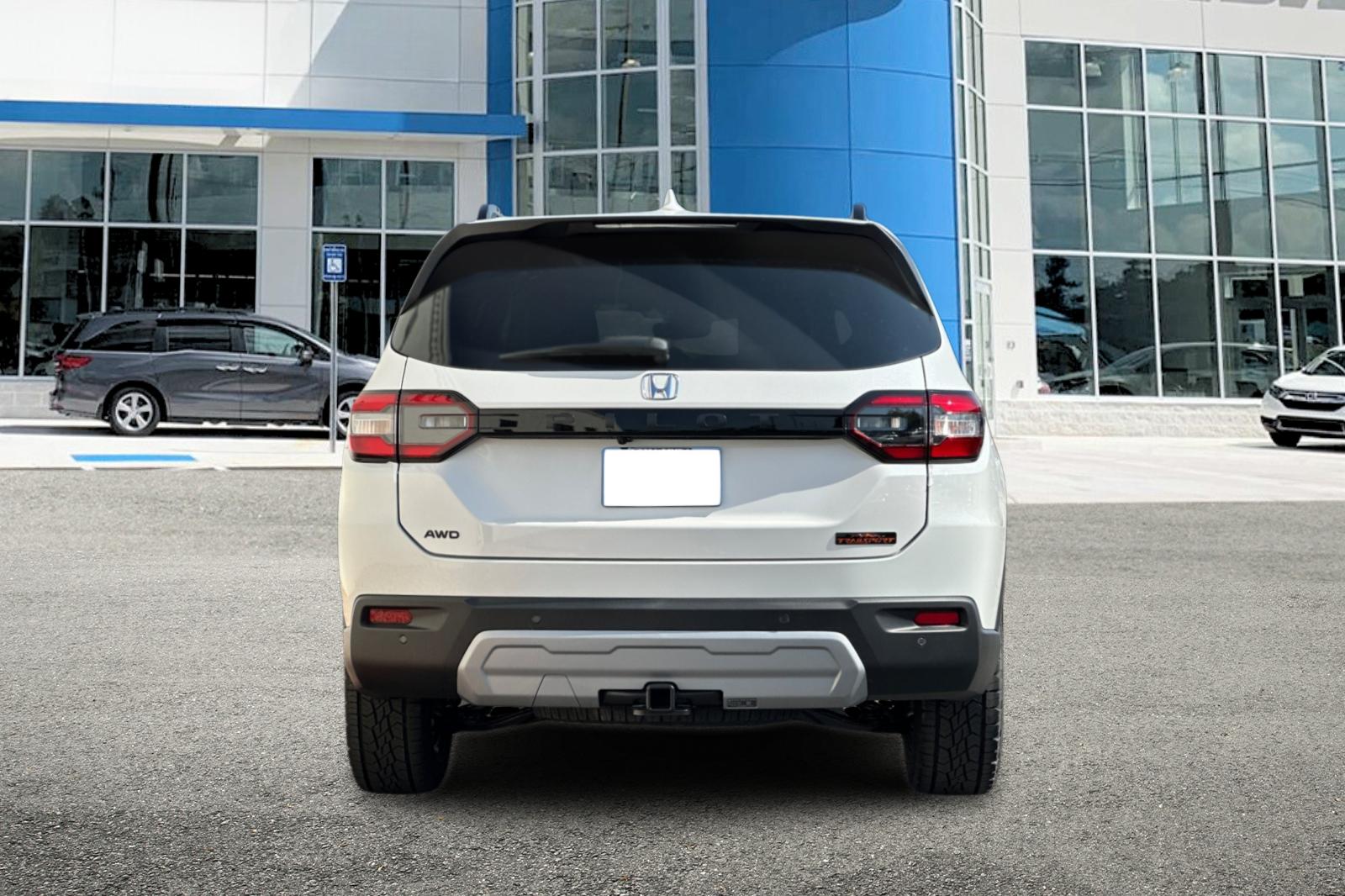 2025 Honda Pilot TrailSport photo 4