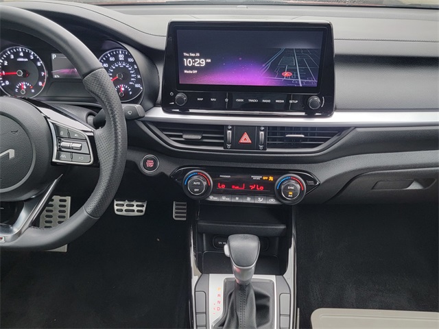 2023 Kia Forte GT-Line photo 21