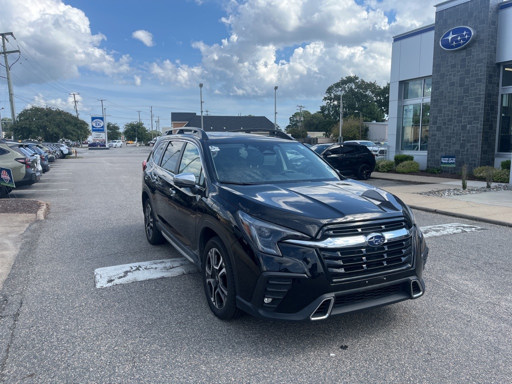 2023 Subaru Ascent Touring photo 4