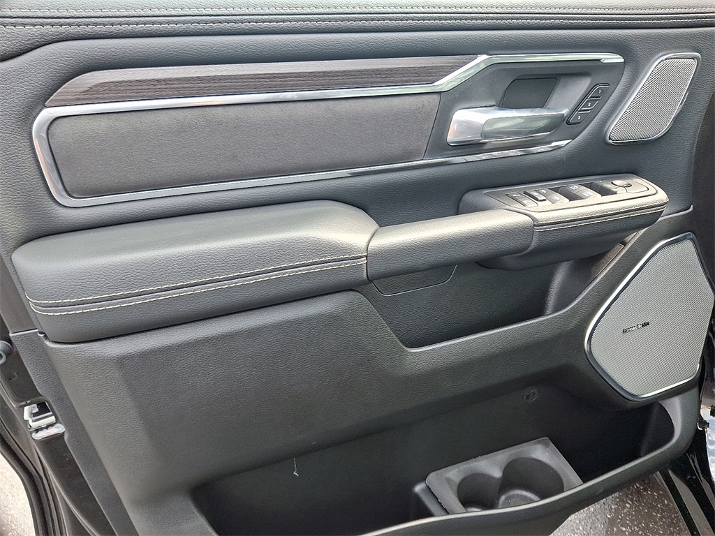 2026 Ram 1500 Laramie photo 9