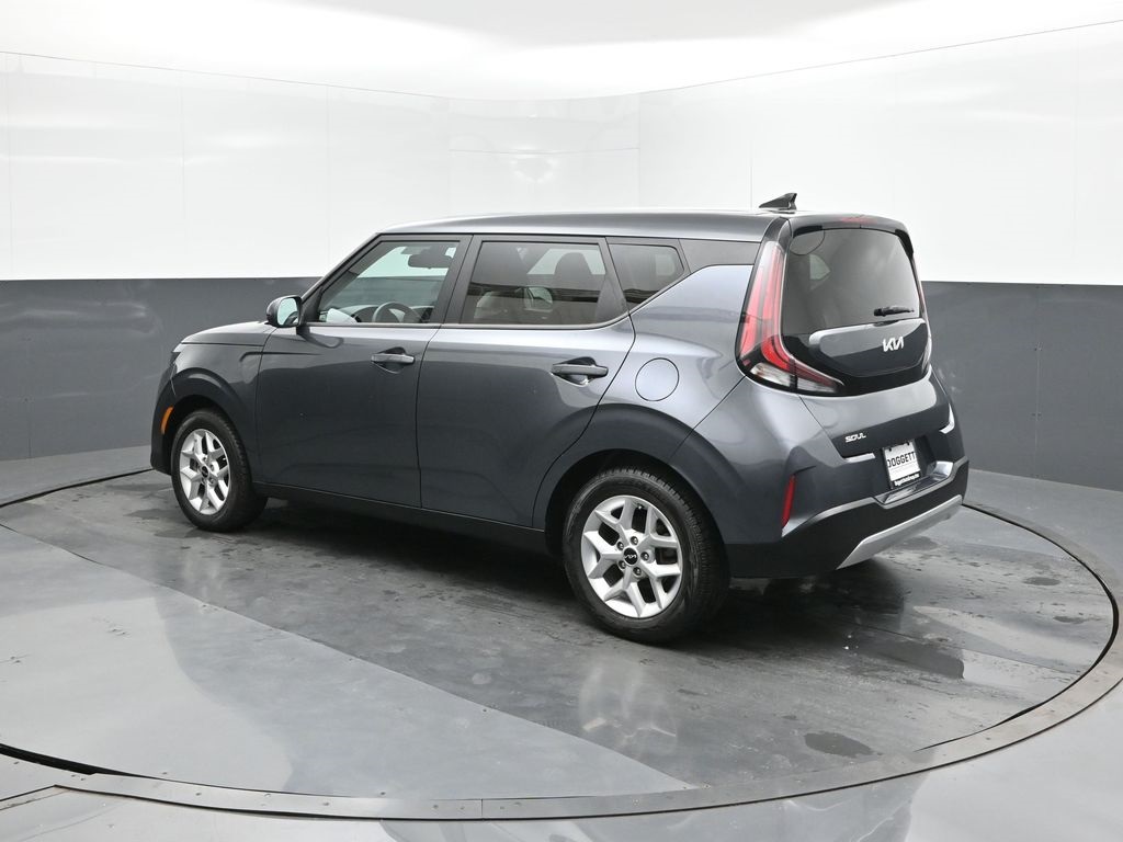 2023 Kia Soul LX photo 4