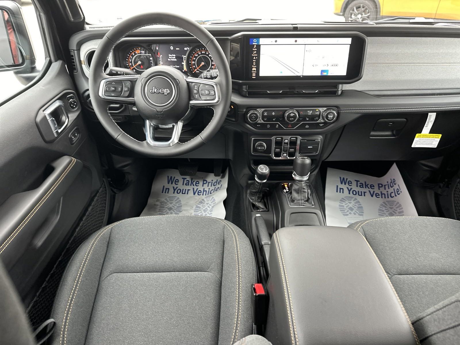 2025 Jeep Wrangler Sahara photo 22