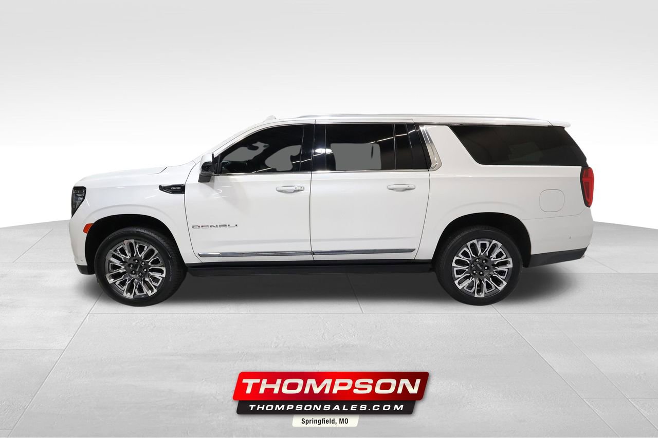 2023 GMC Yukon XL Denali Ultimate's photo