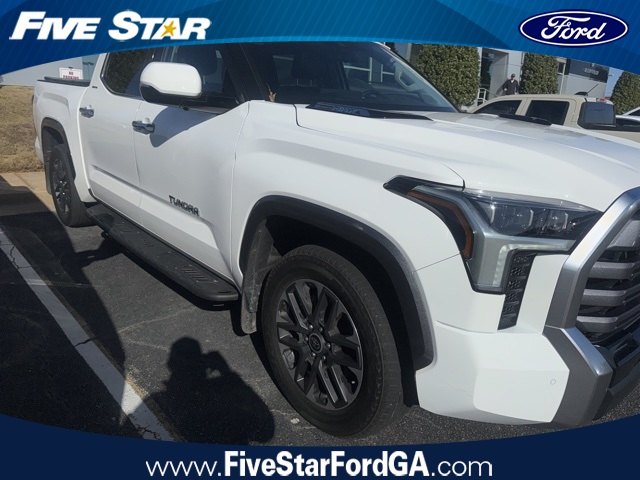 2023 Toyota Tundra Limited's photo