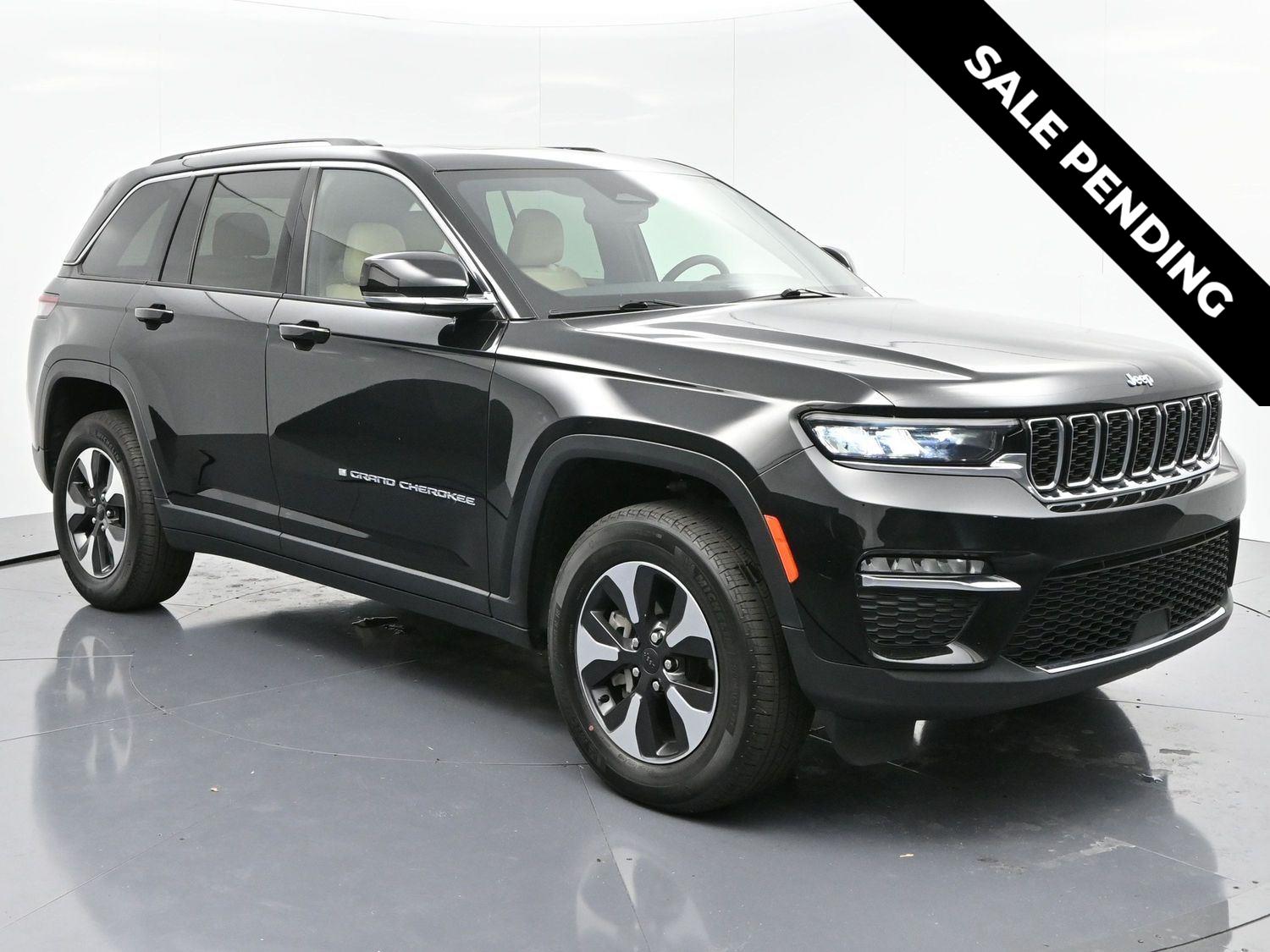 2022 Jeep Grand Cherokee 4xe's photo