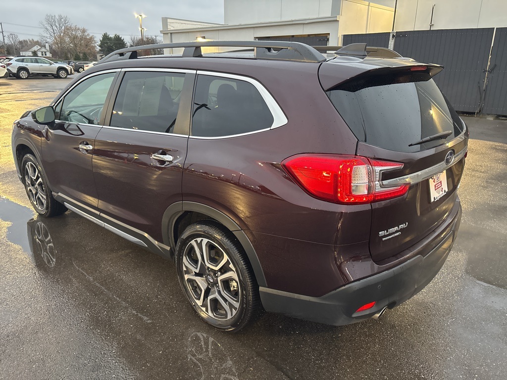 2025 Subaru Ascent Touring photo 4