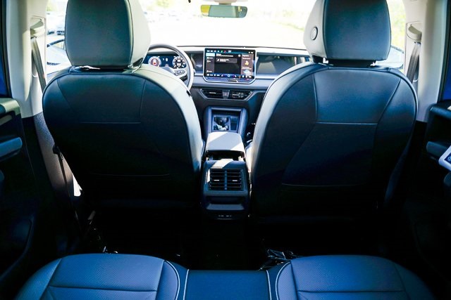 2025 Volkswagen Tiguan SE photo 31