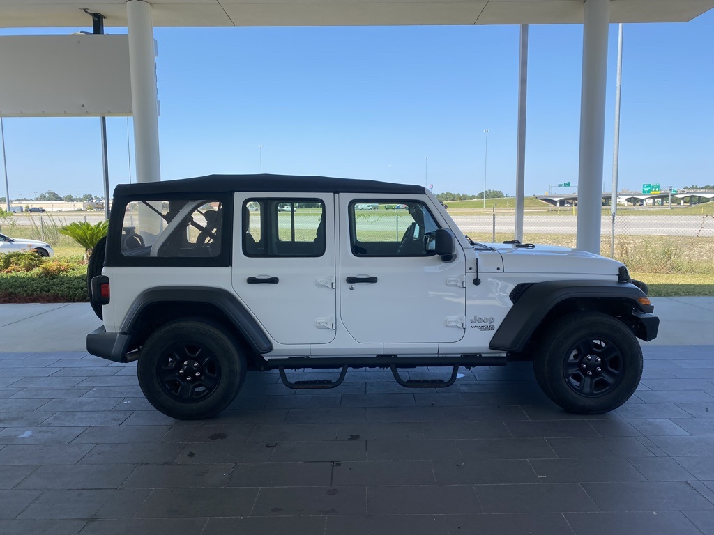 2019 Jeep Wrangler Unlimited Sport photo 4