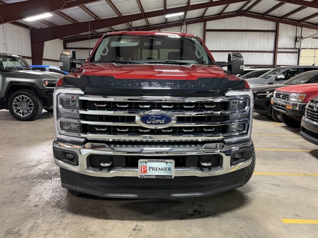 2023 Ford F-350 Lariat photo 2