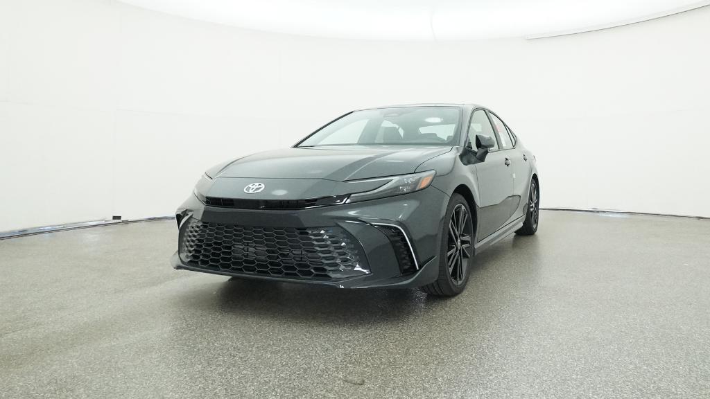 2025 Toyota Camry XSE photo 4