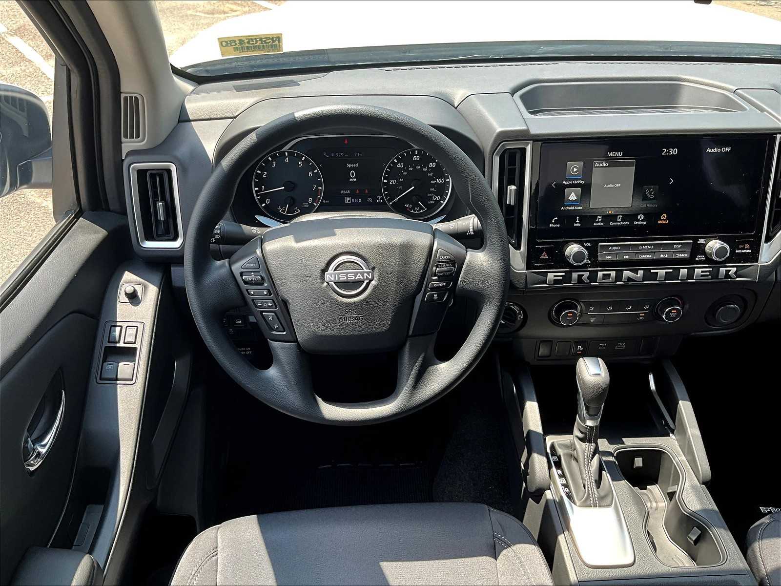 2025 Nissan Frontier SV photo 17