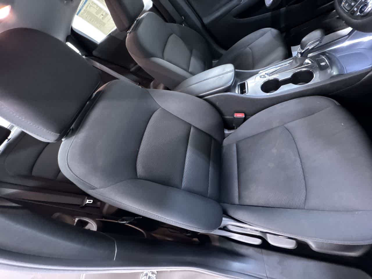 2023 Chevrolet Malibu 1LT photo 32