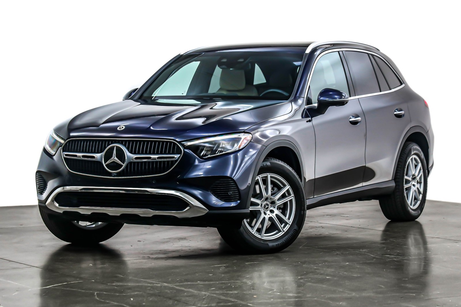 2023 Mercedes-Benz GLC GLC300's photo