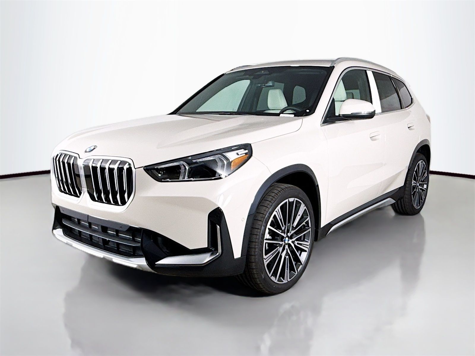2026 Bmw X1 XDrive28i photo 3