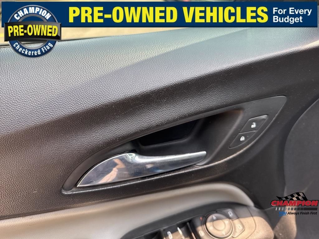 2020 Chevrolet Equinox LT photo 6