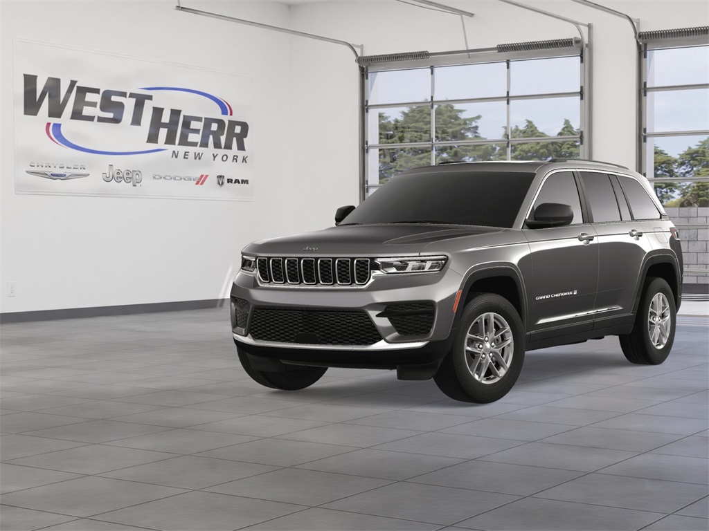 2025 Jeep Grand Cherokee Laredo photo 12
