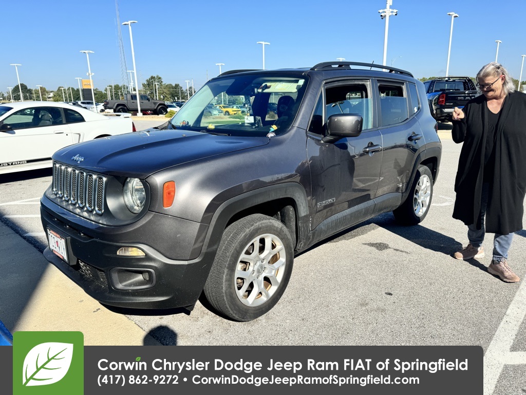 2017 Jeep Renegade Latitude North Edition photo 3