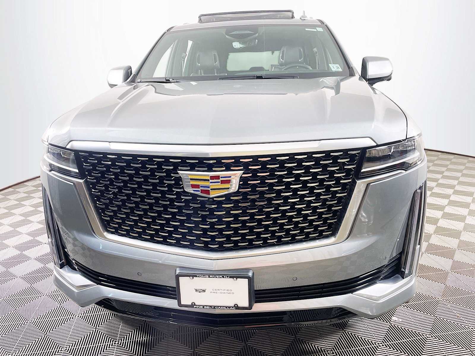 2023 Cadillac Escalade Premium Luxury photo 2