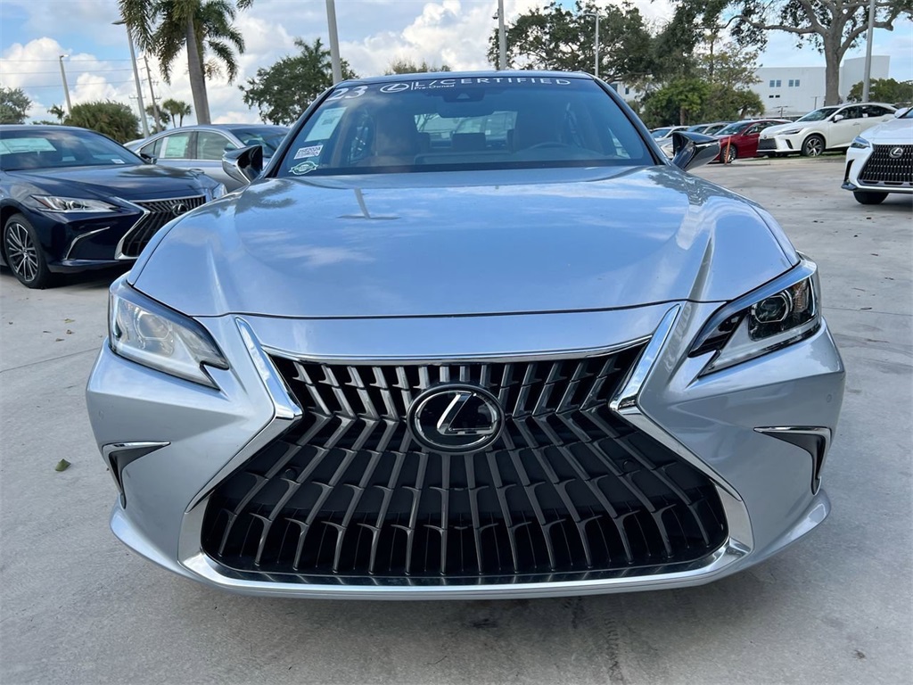 2023 Lexus ES 350 photo 2