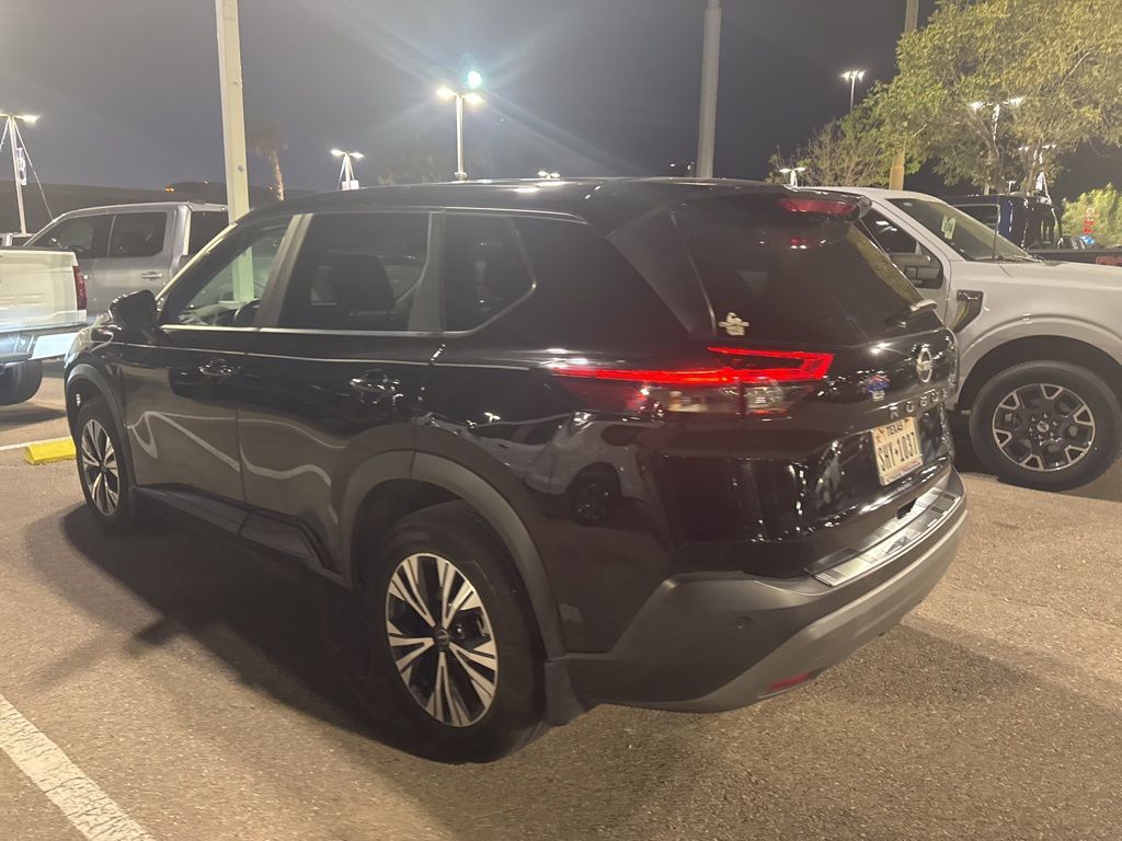 2023 Nissan Rogue SV photo 4