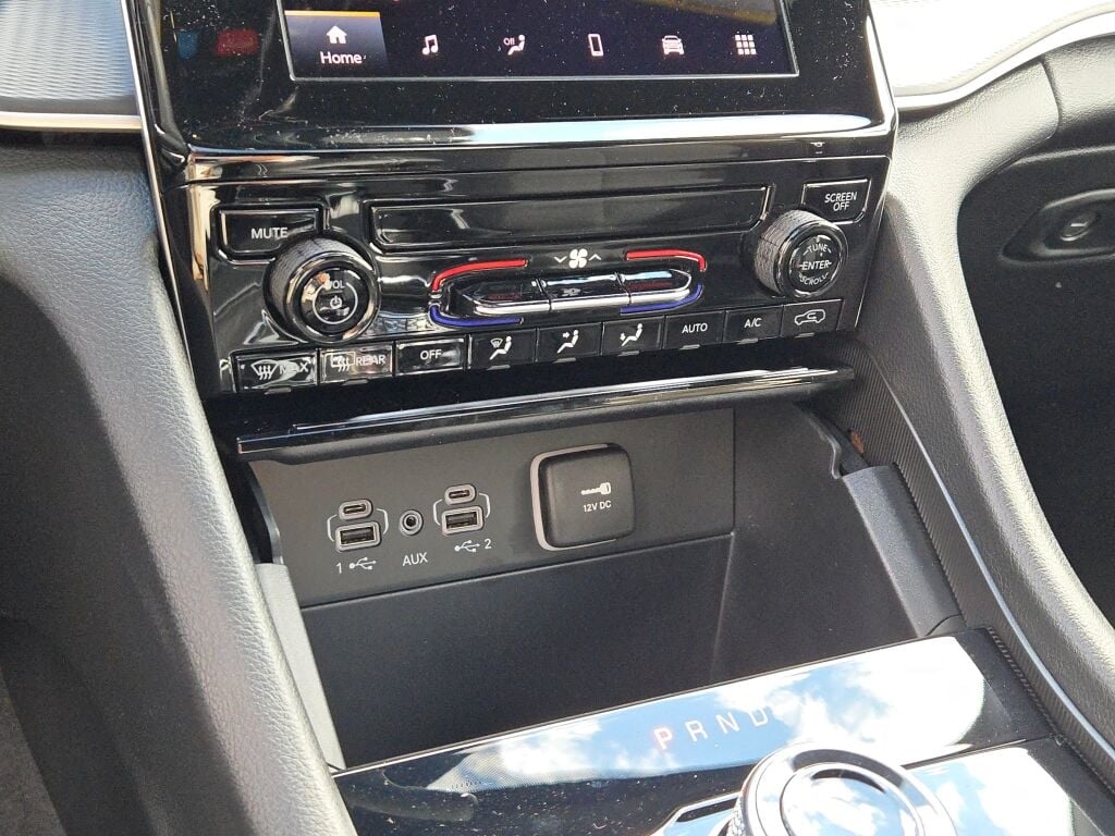 2025 Jeep Grand Cherokee Laredo photo 27