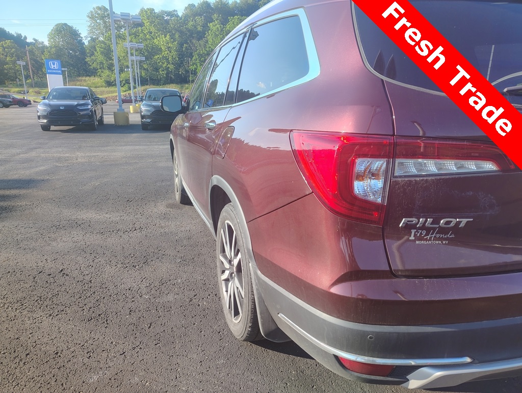 2021 Honda Pilot Touring photo 3