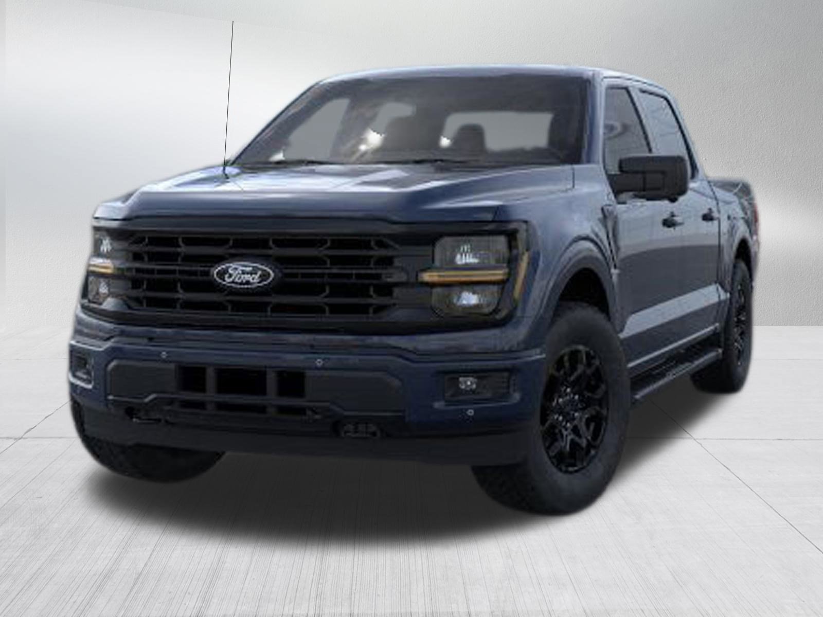2025 Ford F-150 XLT photo 2