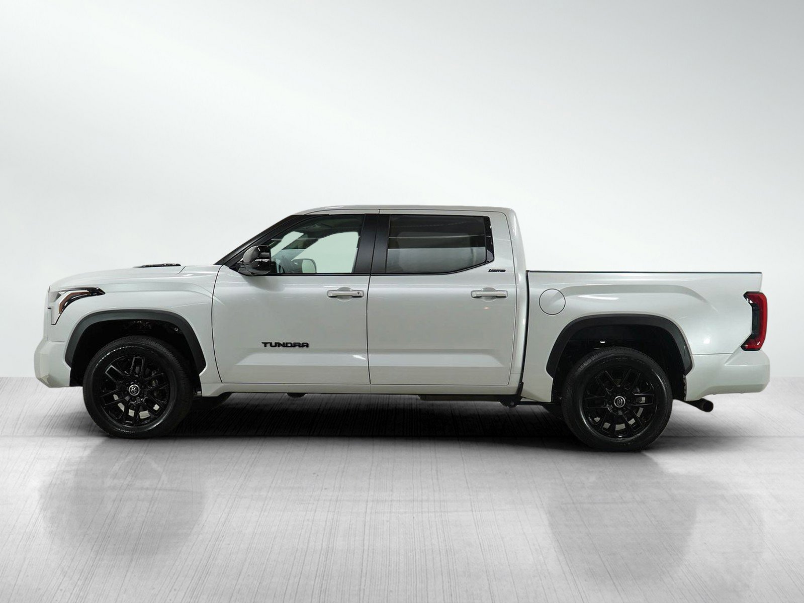 Used 2024 Toyota Tundra Limited with VIN 5TFWC5DB5RX042825 for sale in Bloomington, Minnesota