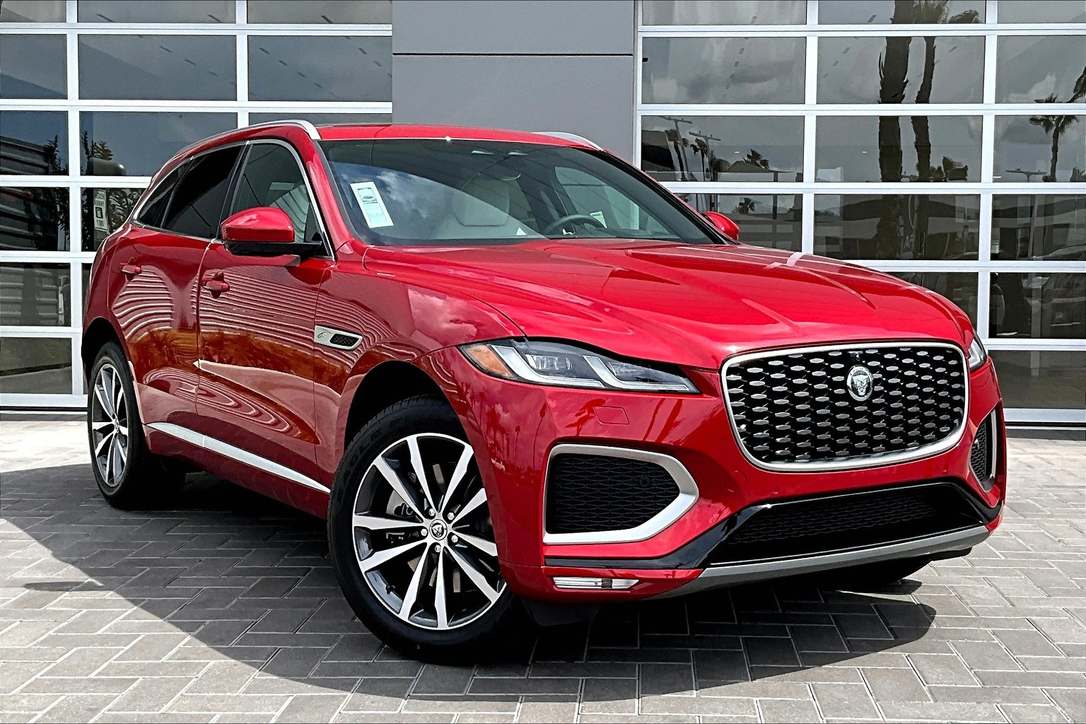 2026 Jaguar F-PACE P250 R-Dynamic S photo 2