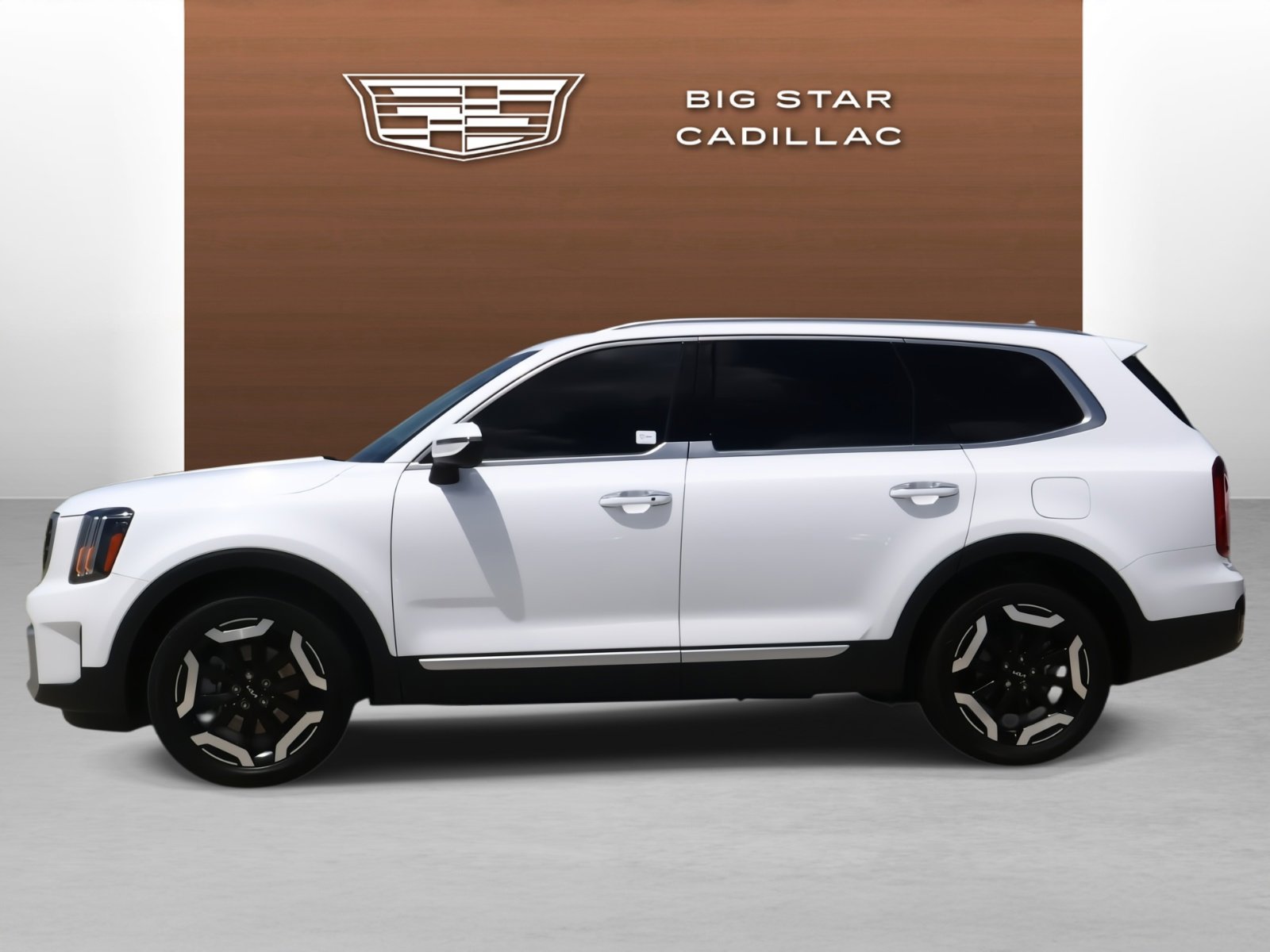 2024 Kia Telluride S photo 2