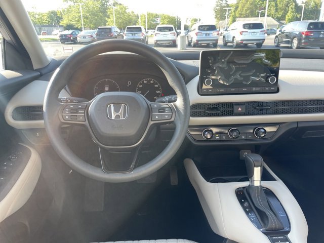 2025 Honda HR-V LX photo 7