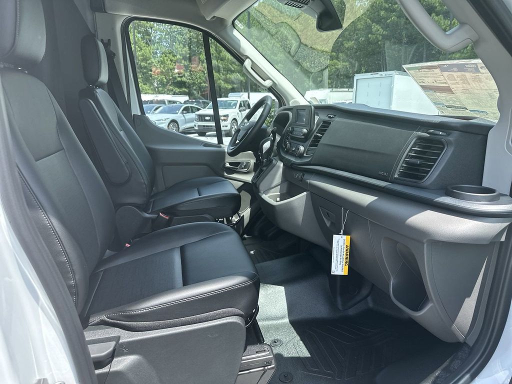 2024 Ford Transit Cargo Van photo 13