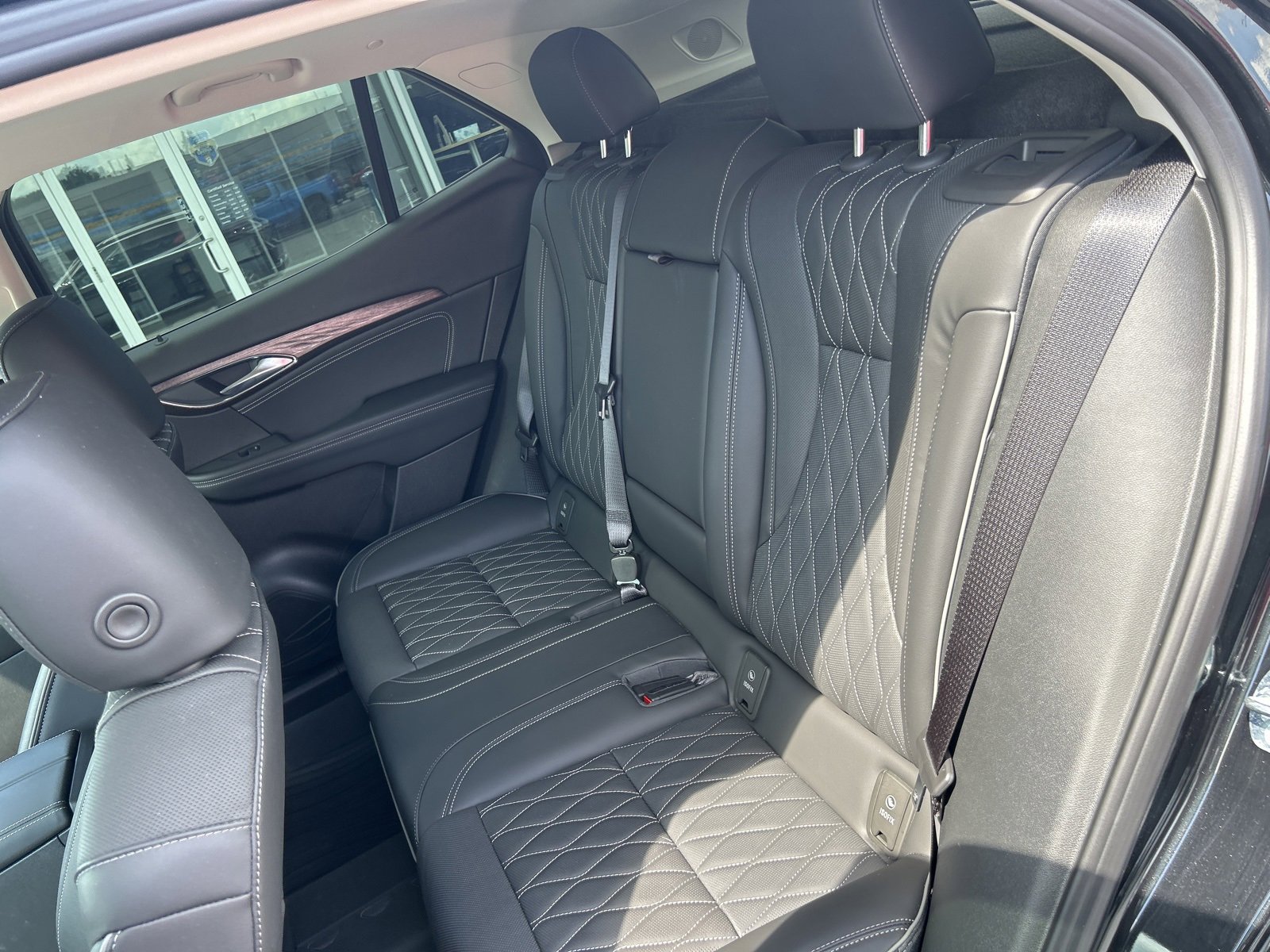 2023 Buick Envision Avenir photo 29