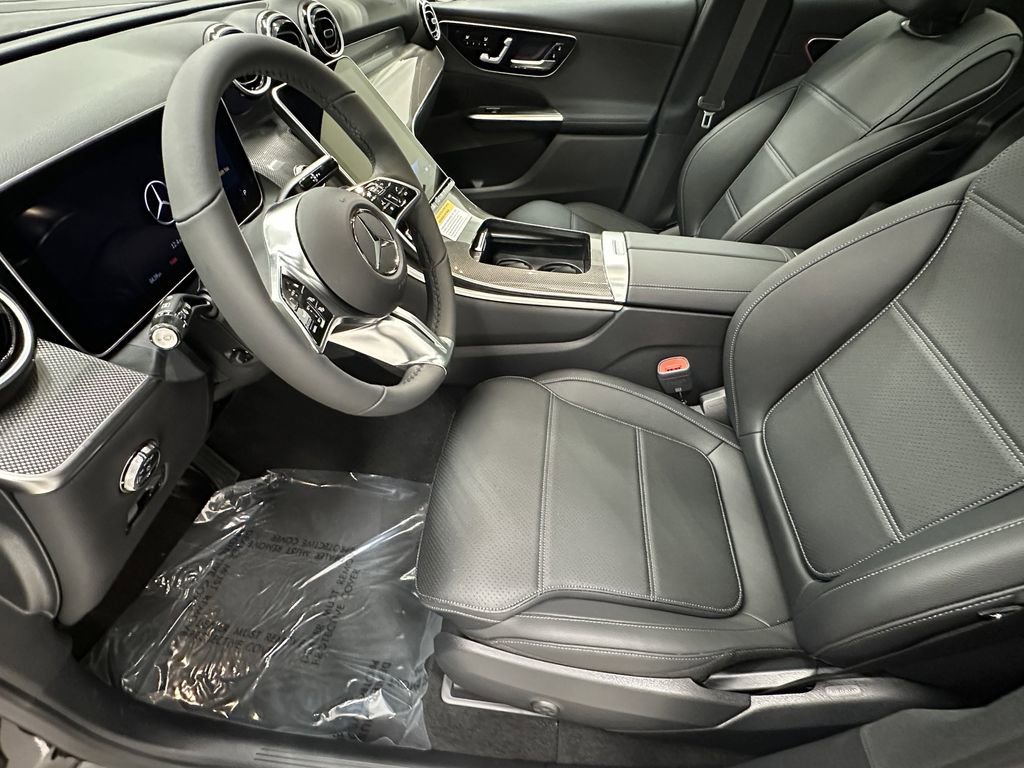 2026 Mercedes Benz GLC 300 photo 9