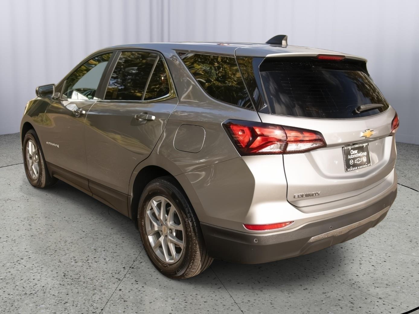 2024 Chevrolet Equinox LT photo 17