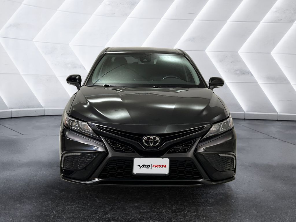 2023 Toyota Camry SE photo 2