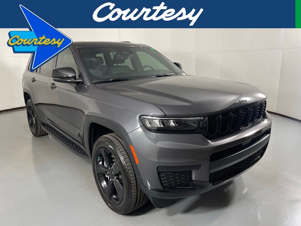 2025 Jeep Grand Cherokee Altitude's photo