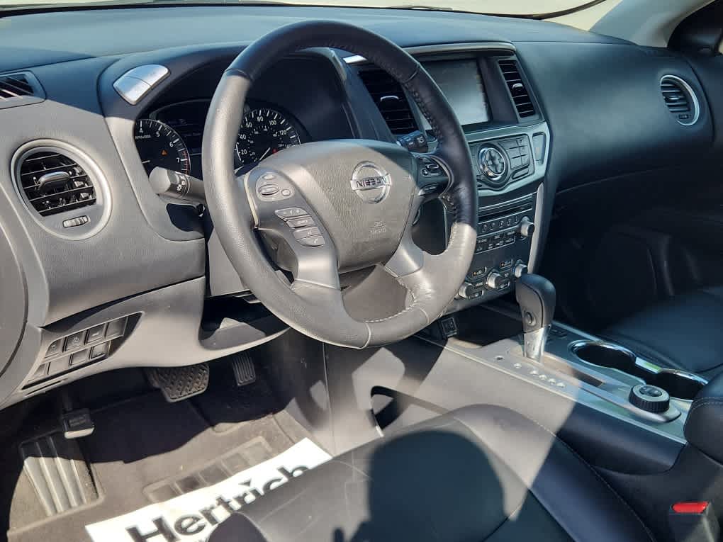2020 Nissan Pathfinder SL 4x4 photo 12