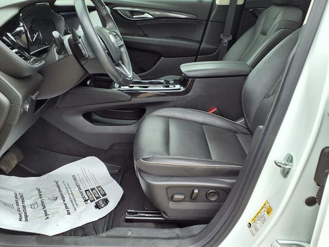 2021 Buick Envision Essence photo 11