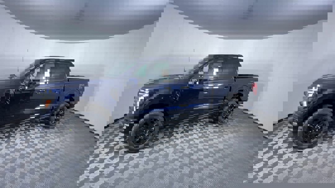 2025 Ford F-150 Platinum photo 4