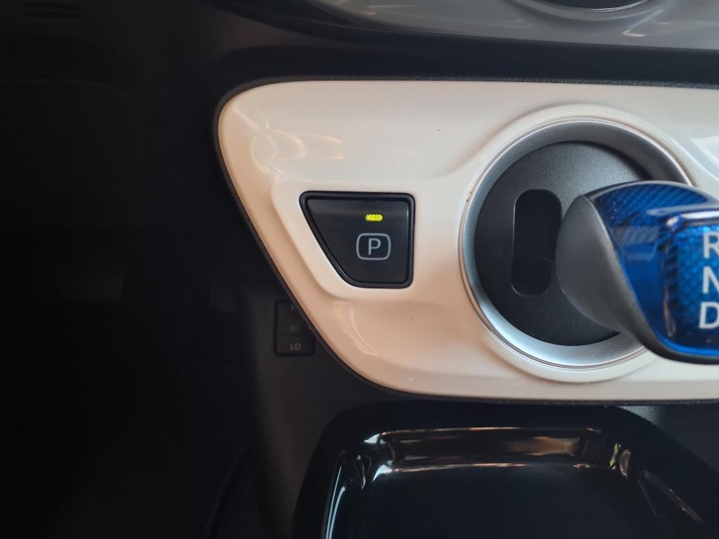 2019 Toyota Prius Prime Plus photo 20
