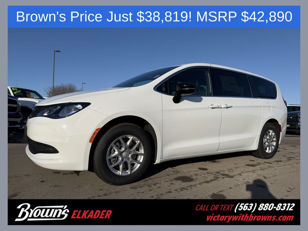 2026 Chrysler Voyager LX's photo