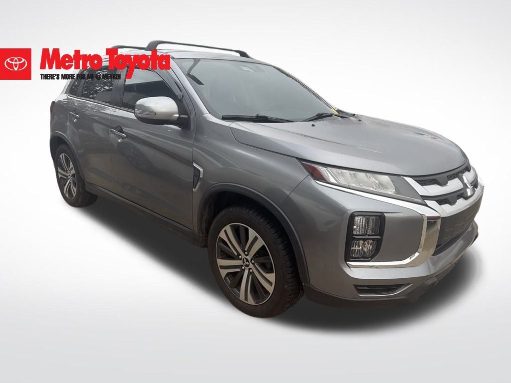 2021 Mitsubishi Outlander Sport SE's photo