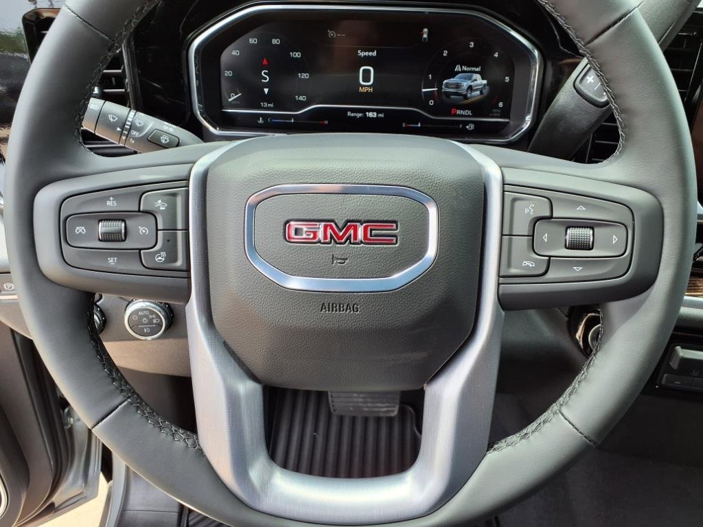 New 2025 Sterling Metallic GMC Elevation image 18