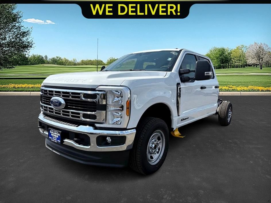 2026 Ford F-350 Super Duty Chassis Cab XL