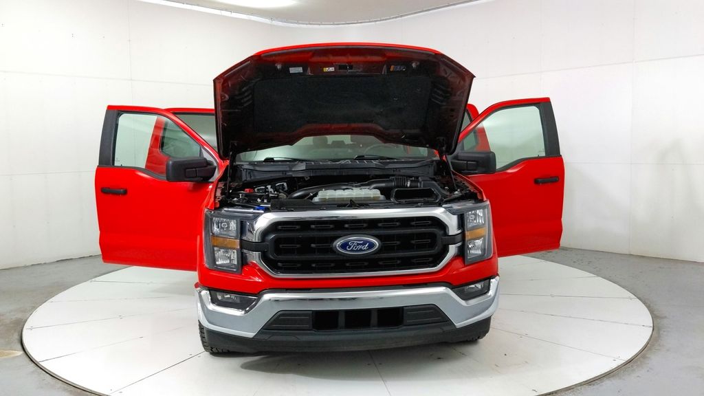 2023 Ford F-150 XLT photo 8