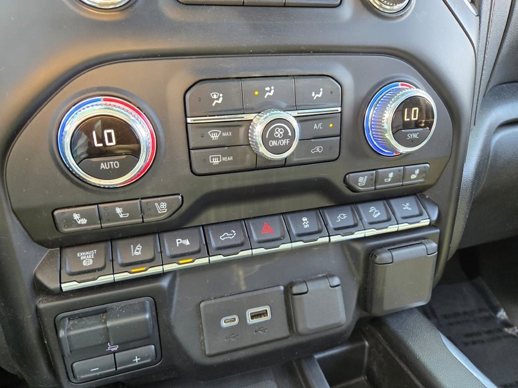 2022 Gmc Sierra 2500 HD AT4 photo 30