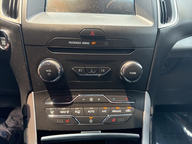 2018 Ford Edge SEL photo 10