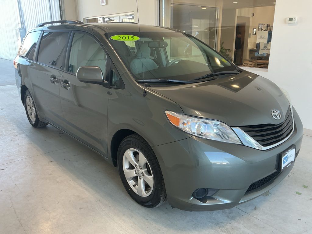 2013 Toyota Sienna LE